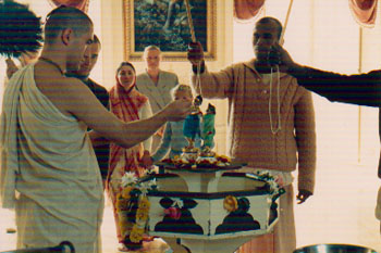 Анандамойя дас